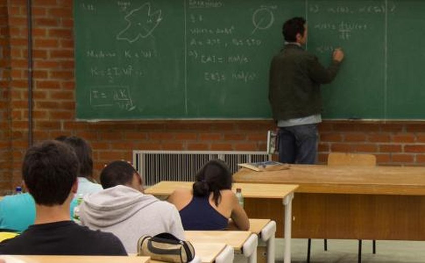 Mais de 90% concluem ensino médio sem aprendizado adequado de matemática