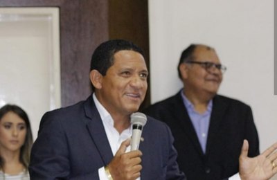 Prefeito Júlio Cezar receberá Título de Honra ao Mérito Educativo da Undime em Alagoas