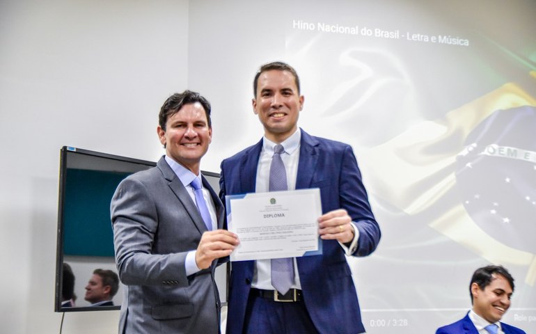 Eleito com mais de 90% dos votos válidos, Marcelo Beltrão é diplomado para o segundo mandato