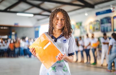 Educação inicia distribuição do kit Foca no Enem nas escolas 