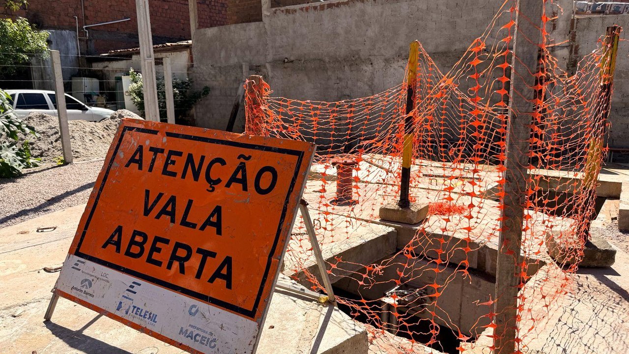 Seminfra e BRK Ambiental vistoriam obras de esgotamento sanitário no Litoral Norte