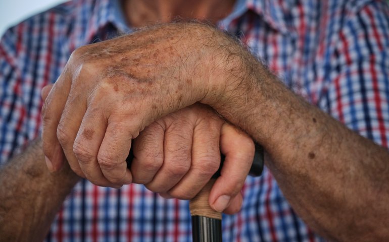 Comissões do Idoso e de Saúde debatem condições de vida e atendimento a pessoas estomizadas