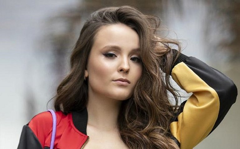 Na quarentena, Larissa Manoela se prepara para novela da Globo