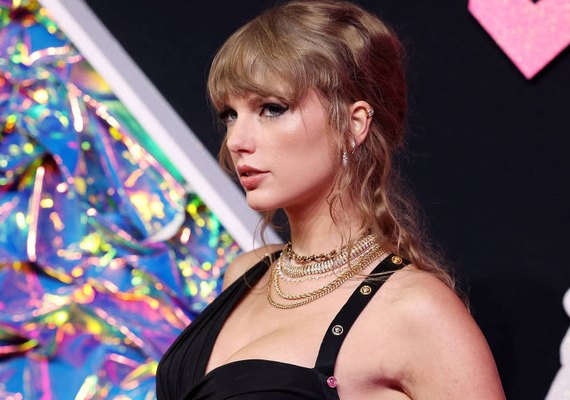 Taylor Swift doa US$ 5 milhões para ajudar vítimas de furacões nos EUA