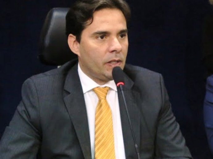 Reajuste nos salários dos vereadores nunca foi implantado, afirma Kelmann