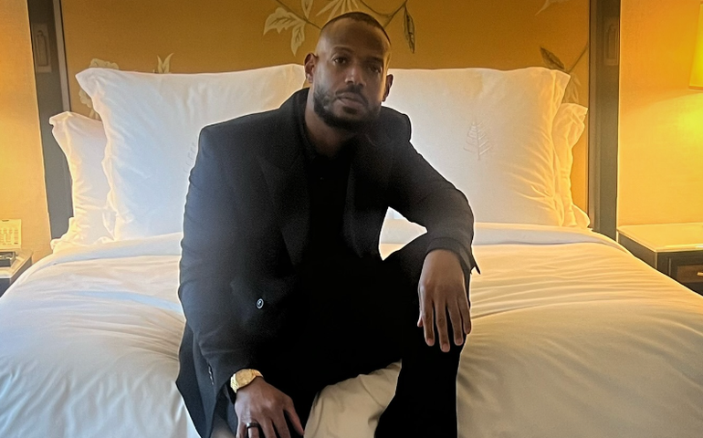 Quem é Marlon Wayans, ator de 'As Branquelas' que participa da Farofa da Gkay?