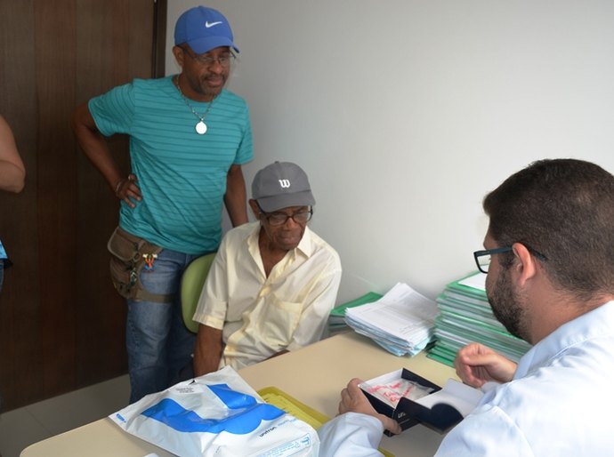Associação beneficia mais de 200 pacientes com aparelhos auditivos