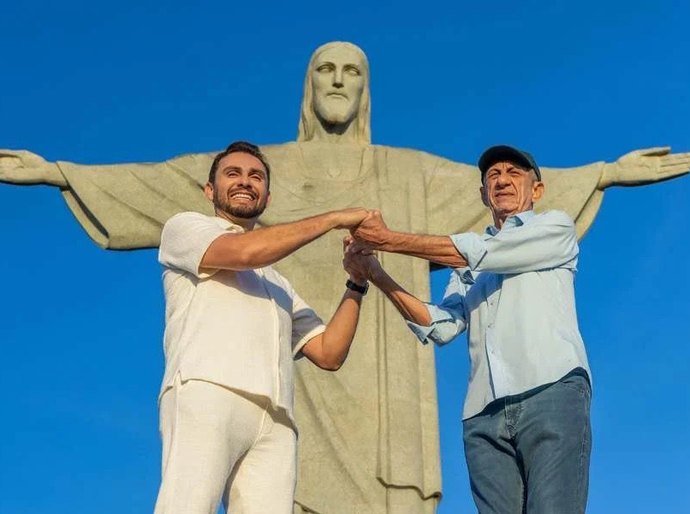 Mano Walter lança parceria com Fagner gravada aos pés do Cristo Redentor