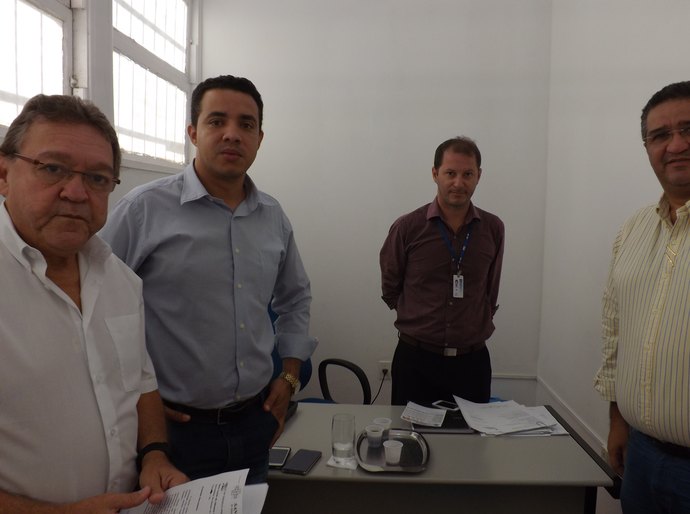 Pedro Madeiro visita Unidades de Saúde, Regional e UPA de Penedo