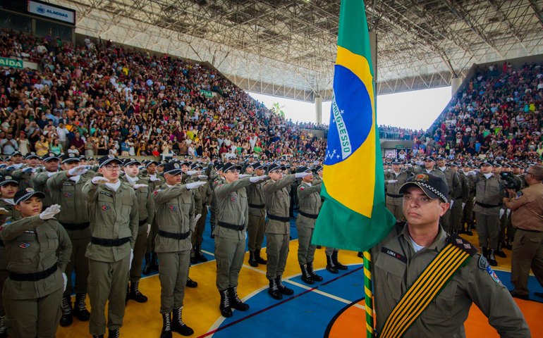 Segurança em Alagoas é reforçada com a formatura de 923 policiais militares