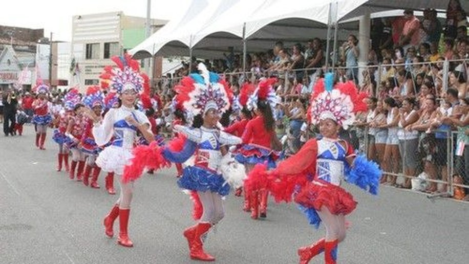 Desfile da Emancipação deve reunir 2,6 mil alunos em Jaraguá