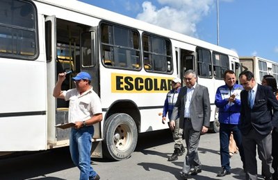 Justiça determina que prefeitura de São Luiz do Quitunde ofereça transporte escolar adequado a estudantes