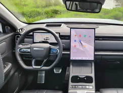 Autonomia elevada coloca Jaecoo 7 SHS no radar dos SUVs eletrificados - Sérgio Dias (8).jpeg 