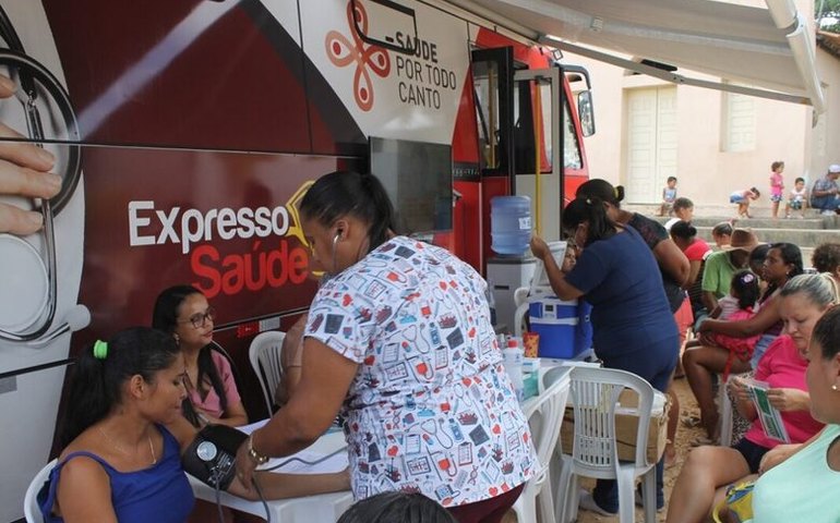 Expresso Saúde completa primeiro mês de assistência na zona rural de Penedo