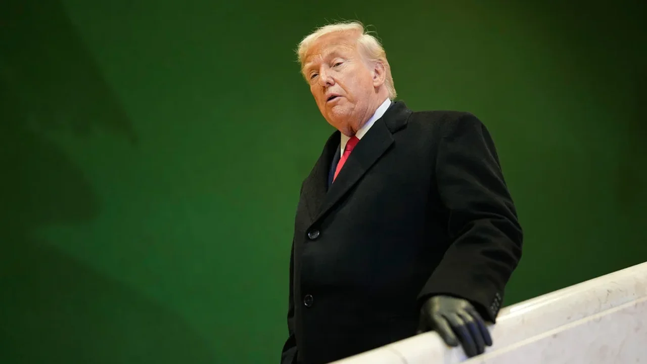 Líderes da UE se reúnem para traçar um novo rumo para as relações transatlânticas após ameaças de Trump sobre a Groenlândia.