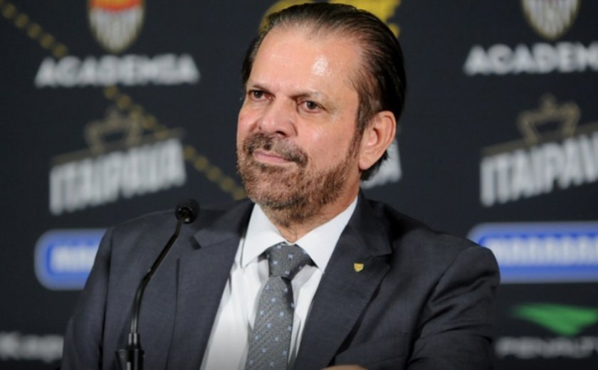 Reinaldo Carneiro Bastos é reeleito presidente da FPF por aclamação até 2026