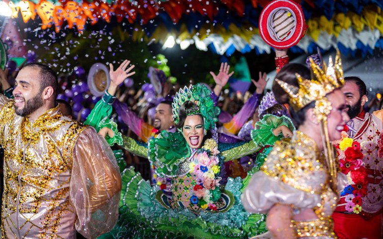 Festival Municipal de Quadrilhas celebra fé, literatura e ancestralidade em noite marcante