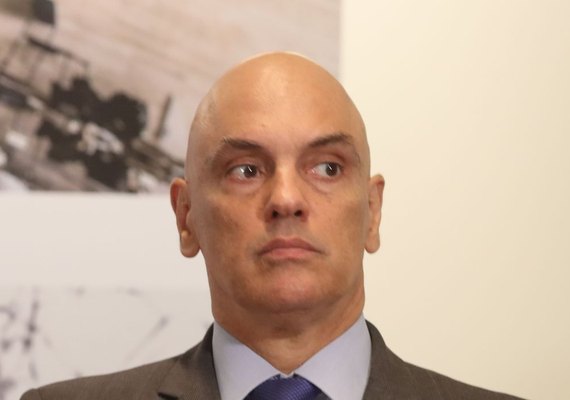 Ex-assessor de Moraes quer barrar inquéritos abertos 'espontaneamente' por ministros do STF