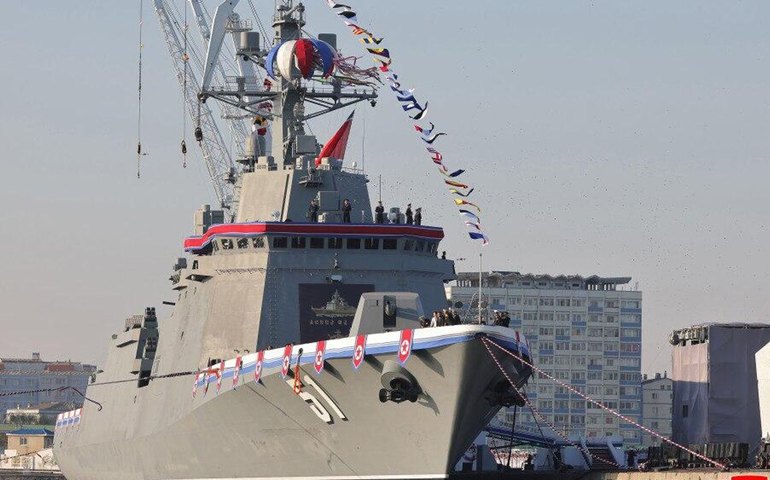 Coreia do Norte conduz testes de sistemas de armas em destróier recém-comissionado (FOTOS)