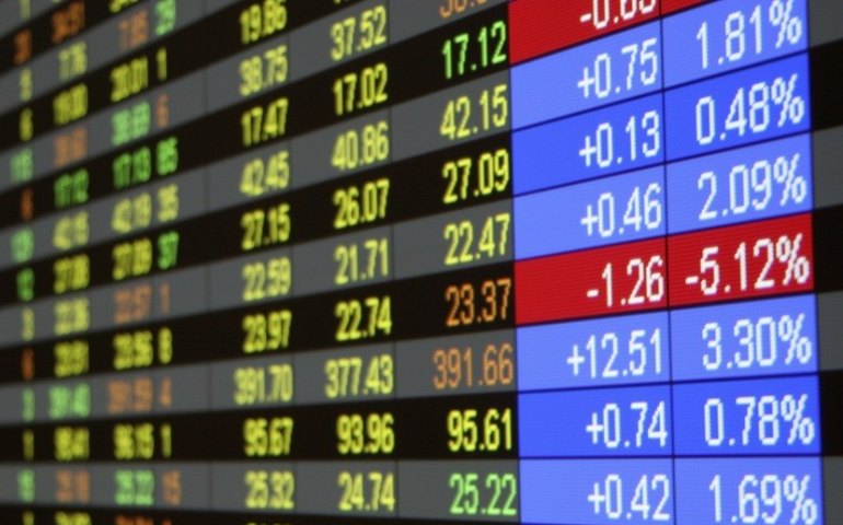 Bolsas de NY fecham em alta, em pregão volátil, com novo recorde do Nasdaq
