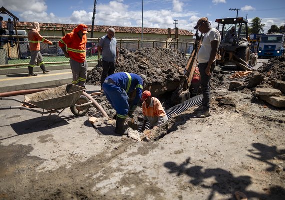 Em um mês, Infraestrutura recupera galerias em cerca de 50 vias de Maceió