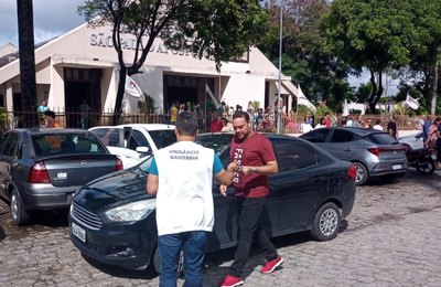 Ação educativa da Vigilância Sanitária alerta sobre dengue, zika e chikungunya