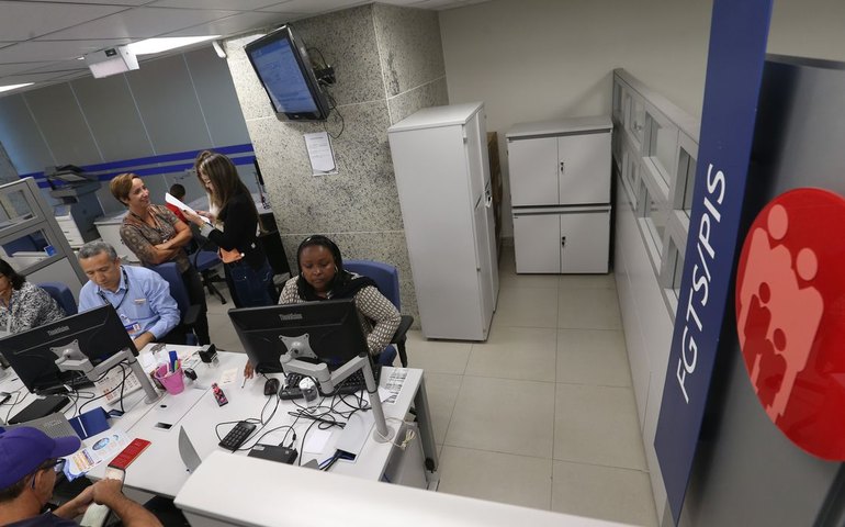PIS/Pasep para nascidos em julho e agosto é pago nesta segunda