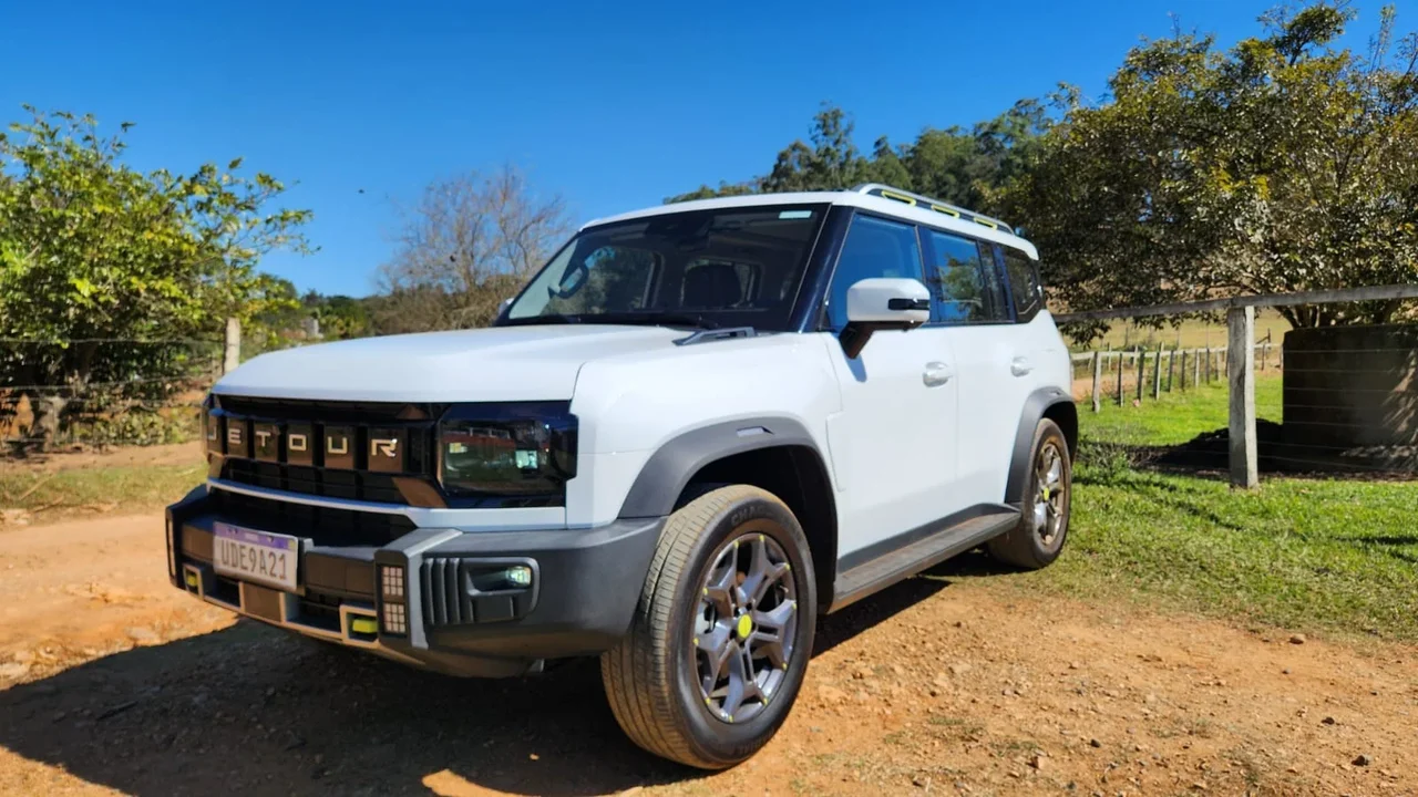 Jetour T2 amplia proposta entre os SUVs híbridos plug-in