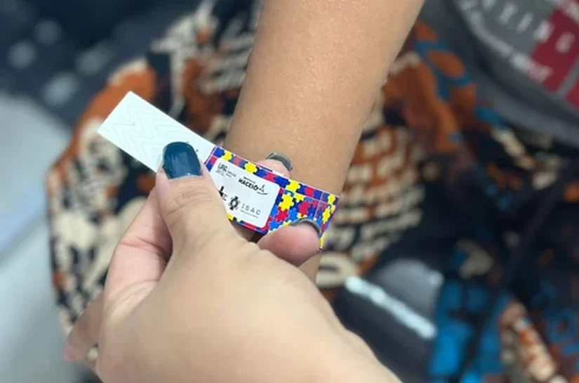 UPAs de Maceió adotam pulseira de identificação para pacientes com Transtorno do Espectro Autista