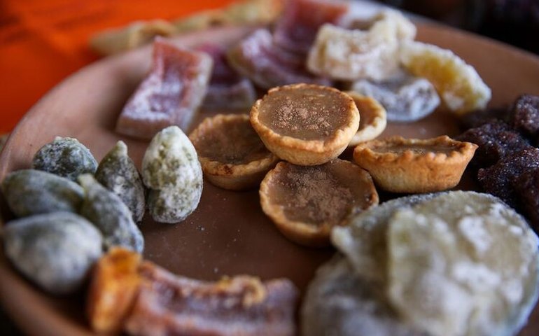 Consumo de açúcar na primeira infância é fator de risco para cáries