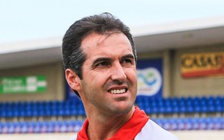 Com jejum de gols de Neto, Condé estuda entrada de Elias contra o CSA