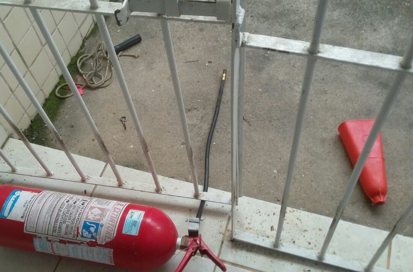 Vândalos invadem Fórum Regional do Benedito Bentes e furtam objetos