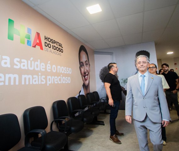 Governador em exercício visita Hospital do Idoso de Alagoas