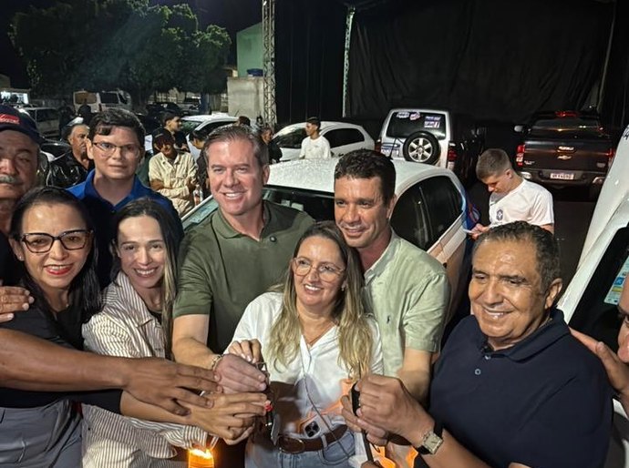 Marx Beltrão entrega ambulâncias e reforça o custeio do SUS com investimentos permanentes em Pariconha e no Sertão de Alagoas