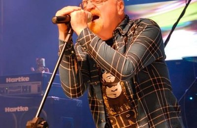 Morre Kid Vinil, hitmaker dos anos 80, aos 62 anos