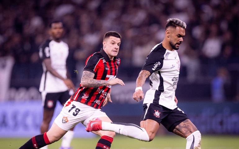 Corinthians joga mal, empata com o Vitória e leva atmosfera de crise política ao gramado