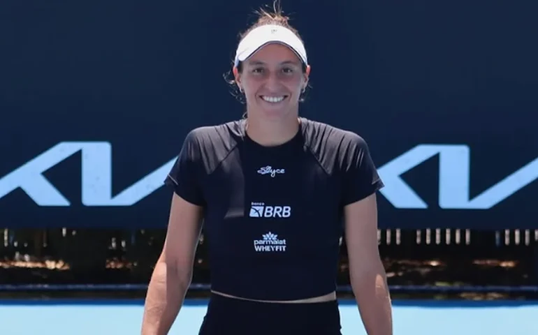 Luísa Stefani e húngara Babos eliminam favoritas e vão à decisão de duplas do WTA 500 de Linz