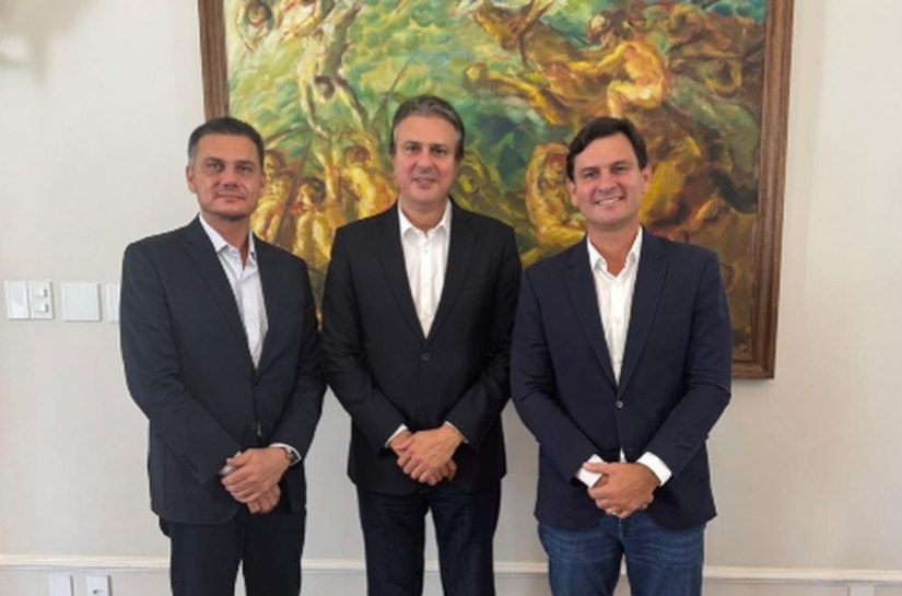 Marcelo Beltrão almoça com o ministro Camilo Santana, e o convida a conhecer Coruripe: “A melhor educação do Brasil”