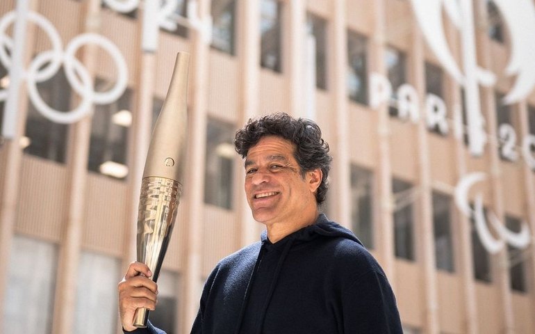Ex-jogador Raí participará de revezamento da tocha olímpica de Paris