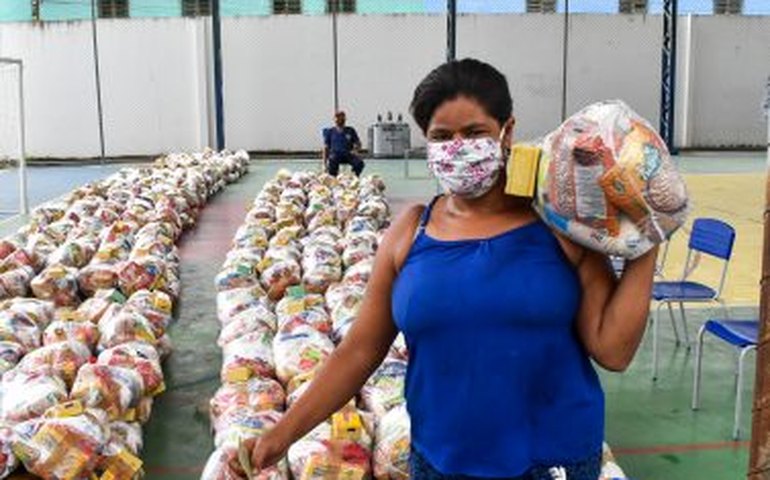 Cestas básicas: entregas continuam até o dia 15 de junho