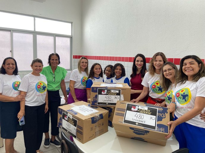 TJAL entrega mais de 8 mil absorventes a escolas públicas por meio do PCJE