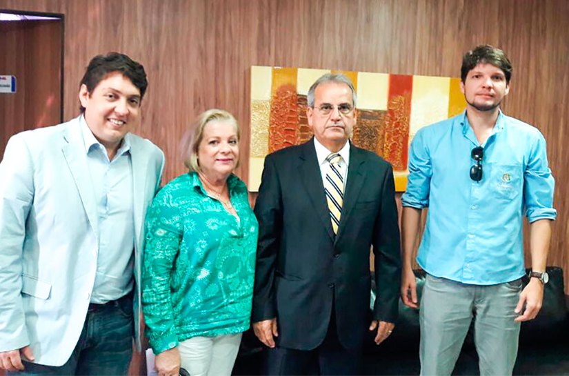 Dirigentes do Conselho de Arquitetura e Urbanismo visitam Otávio Lessa