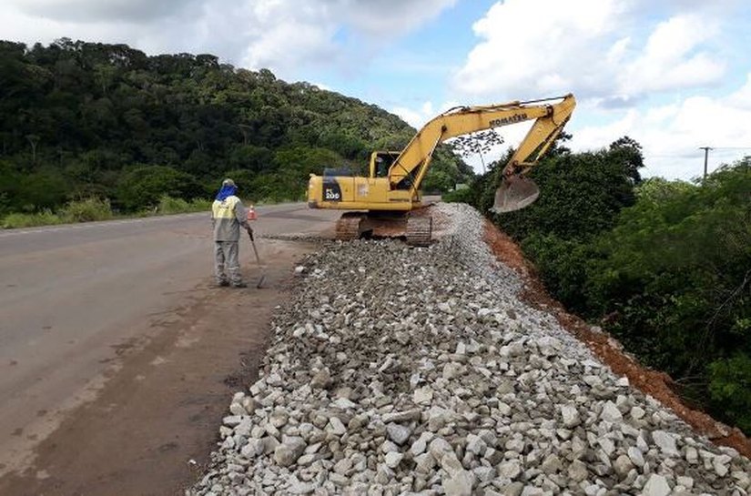 Recuperação da AL-105 deve ser concluída até o fim do ano pelo DER