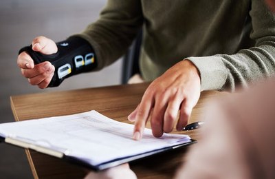 Auxílio-acidente para trabalhadores informais ainda depende de aprovação no Congresso