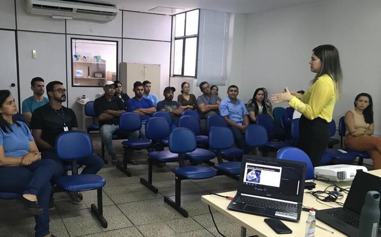Casal promove palestra sobre violência contra a mulher em Arapiraca