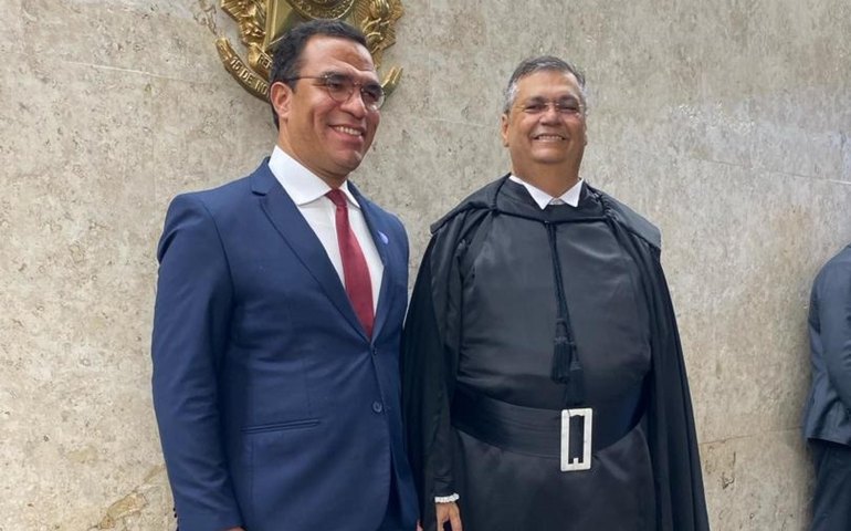 Secretário Vitor Pereira representa governador na posse de Flávio Dino no STF