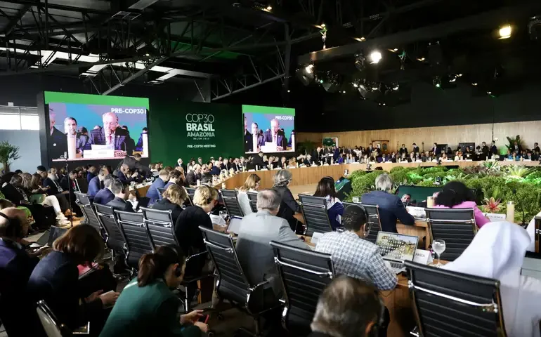 UE está em 'silêncio' sobre seus compromissos, diz enviado da sociedade civil à COP30