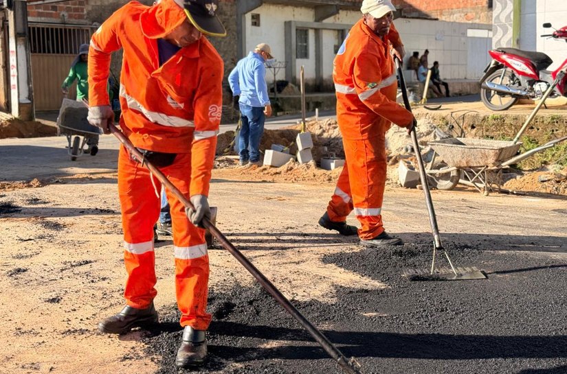 Mais de 17 km de vias pavimentadas transformam mobilidade na parte alta de Maceió