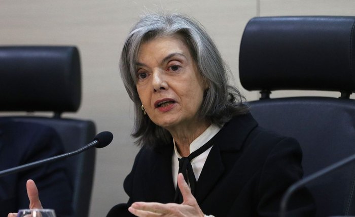 Carmen Lúcia