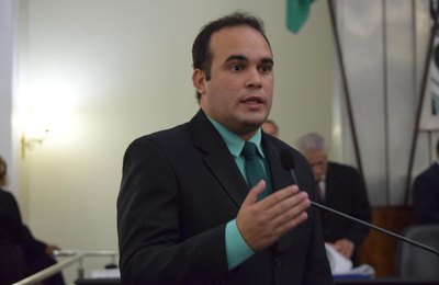 Davi Maia cobra investimentos na cadeia produtiva do sururu 